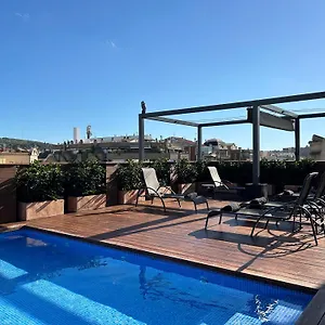 Chi Otel