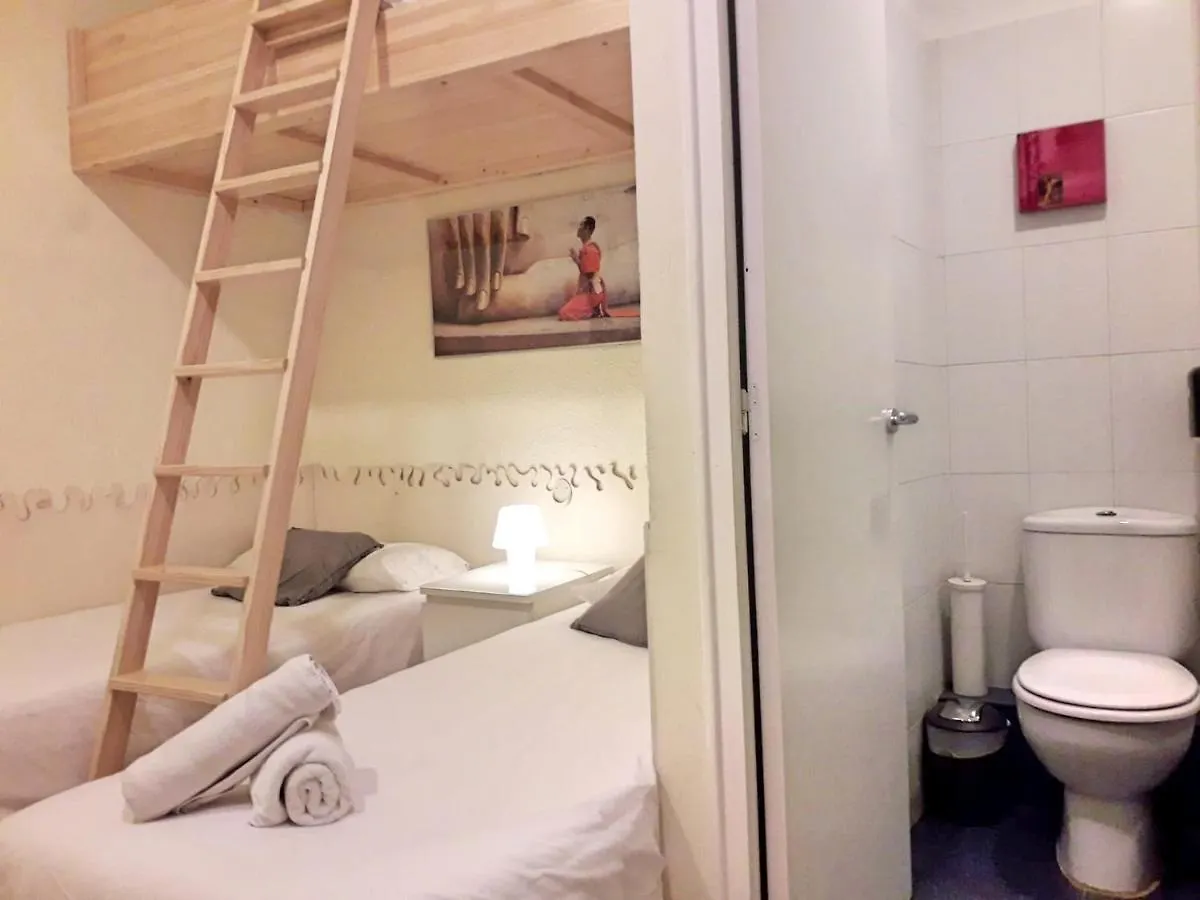 Itaca Hostel Barcelona 0*,